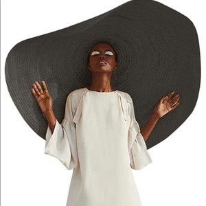 Chic Shade - Oversized Brim Hat